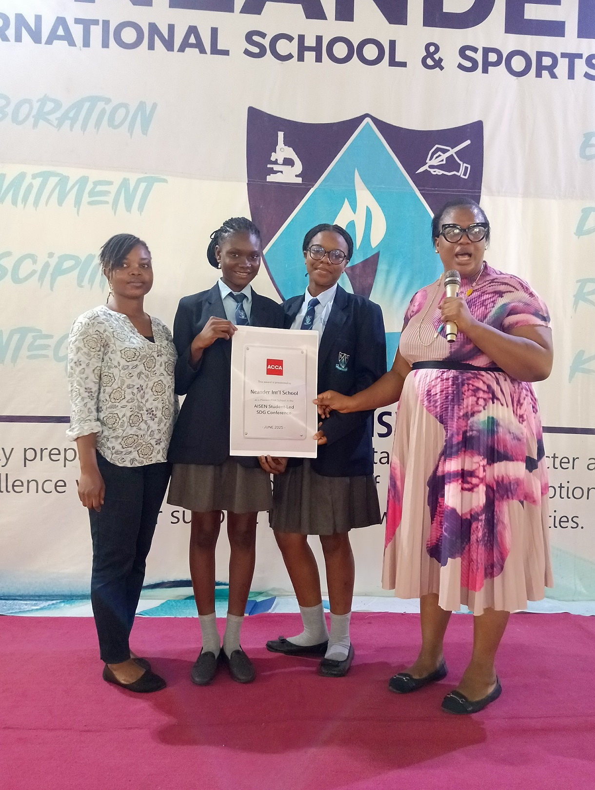 Award 1 Alt